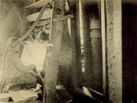Small Carpet Loom (Ushak) 